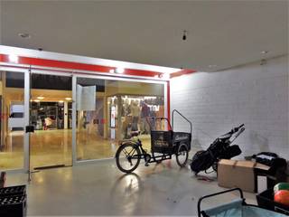 Te huur: handelspand in het hart van Mechelen, gelegen in het Bruulcenter.Dit handelspand bevindt zich op een uitstekende ligging in het centrum...