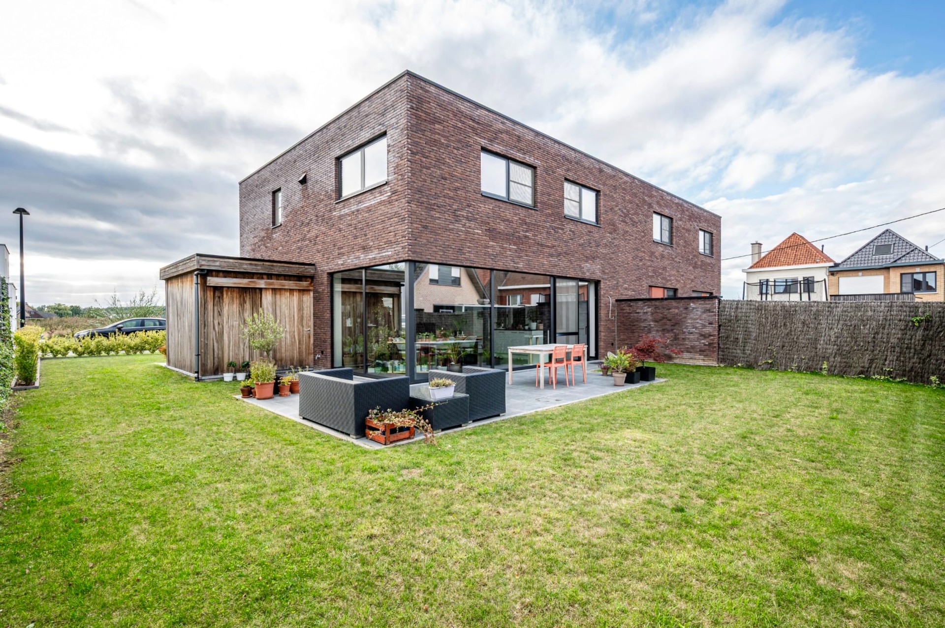 HALFOPEN BEN-WONING OP 323 M² - foto 5
