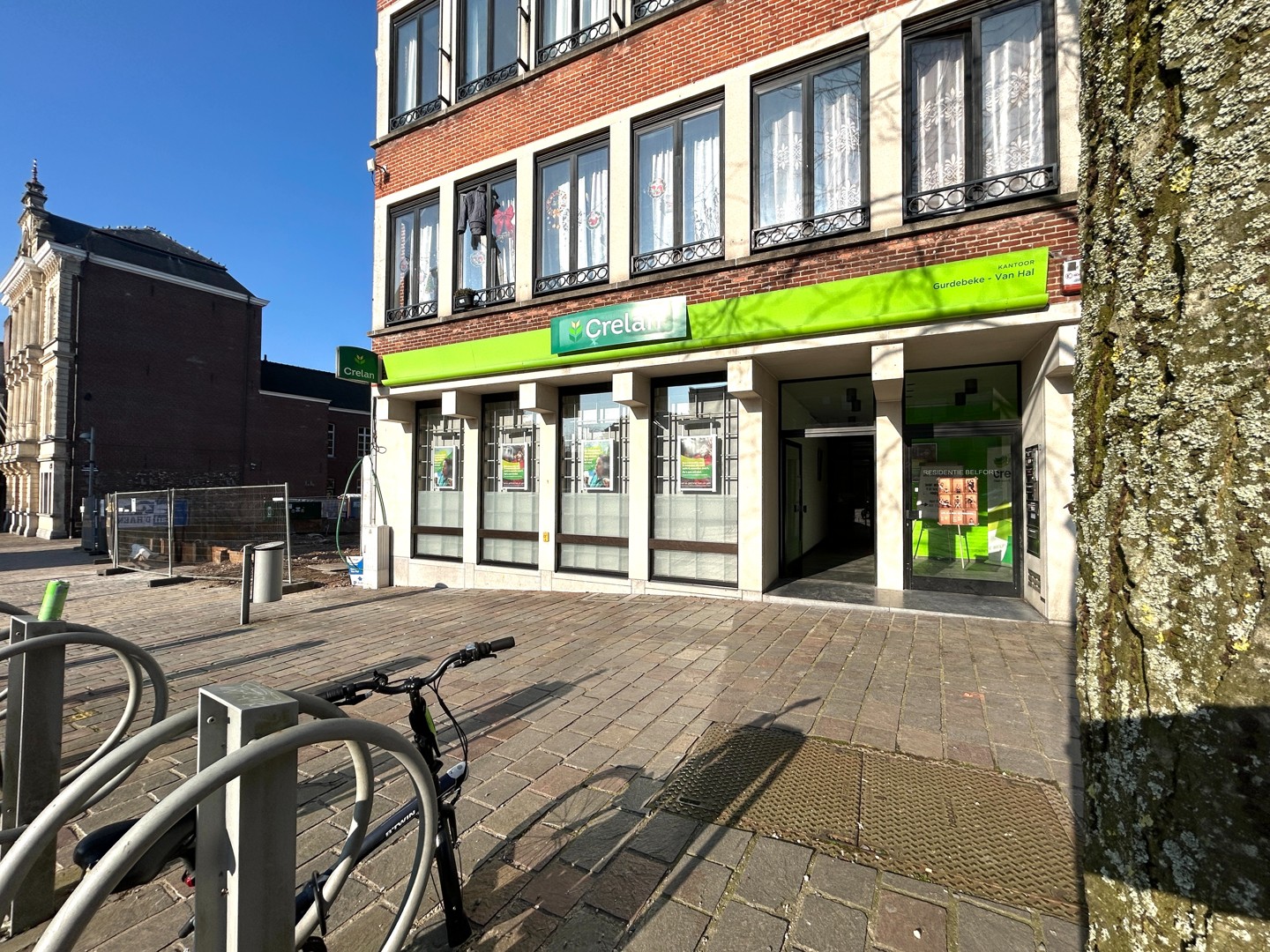 Veelzijdig handelspand op de Markt van Tielt! - foto 3