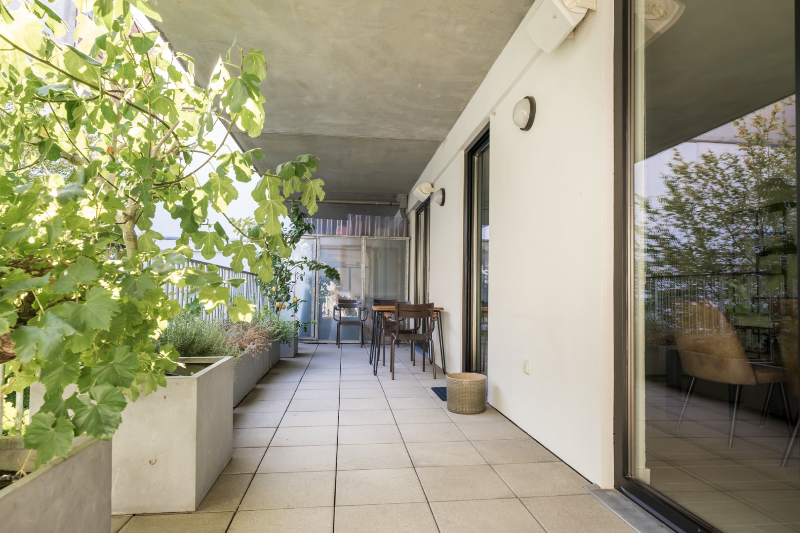 Stijlvol wonen in het hart van de Cadix-wijk - foto 3