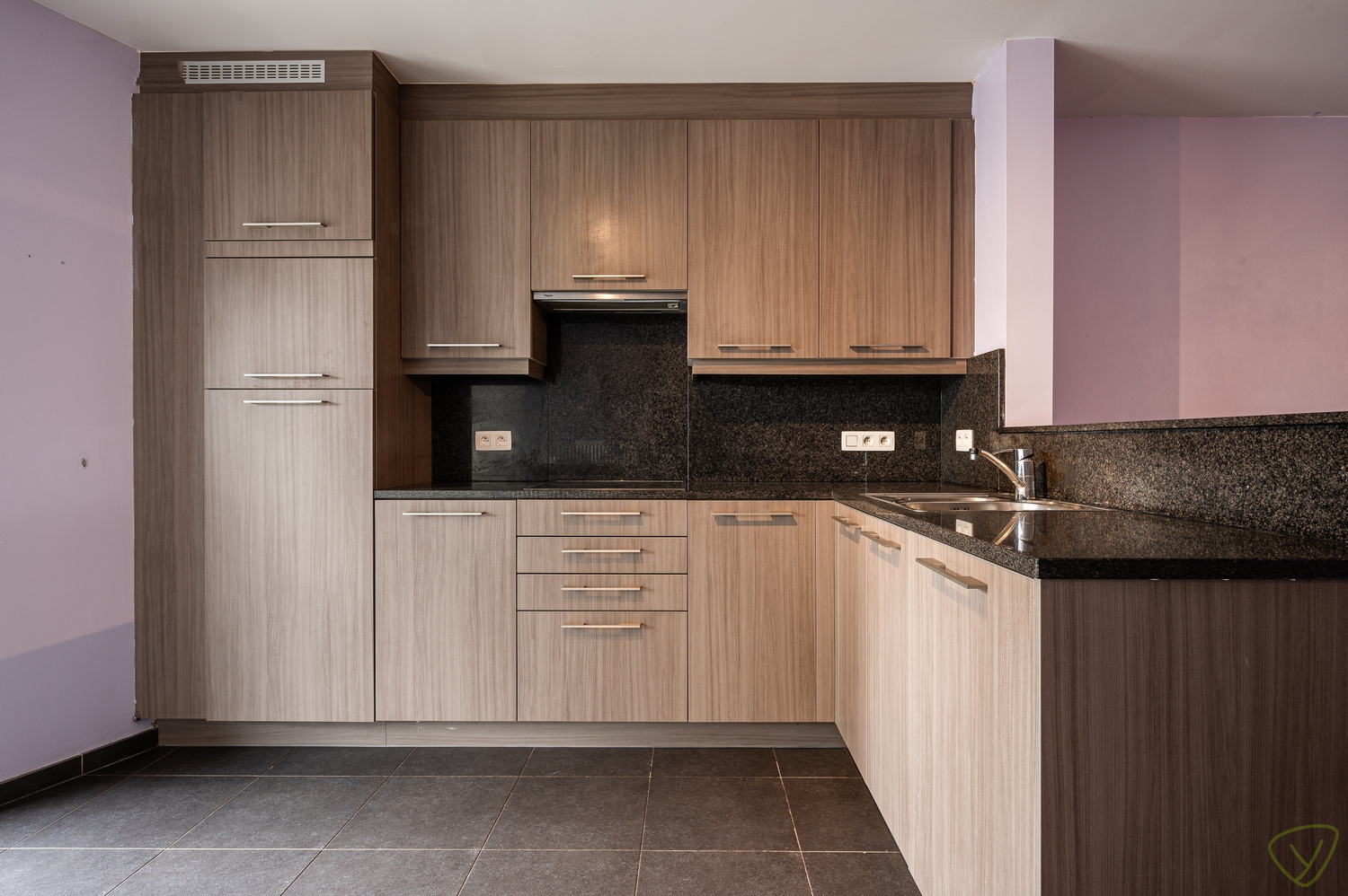 Sfeervol appartement te huur in het hart van Eeklo - foto 5
