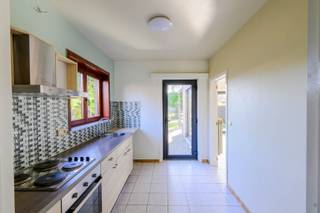 Op enkele minuten van het bruisende centrum van Evergem, bieden wij u in de "Patrijzenstraat 194" deze gezinswoning aan. De woning is uiterst...