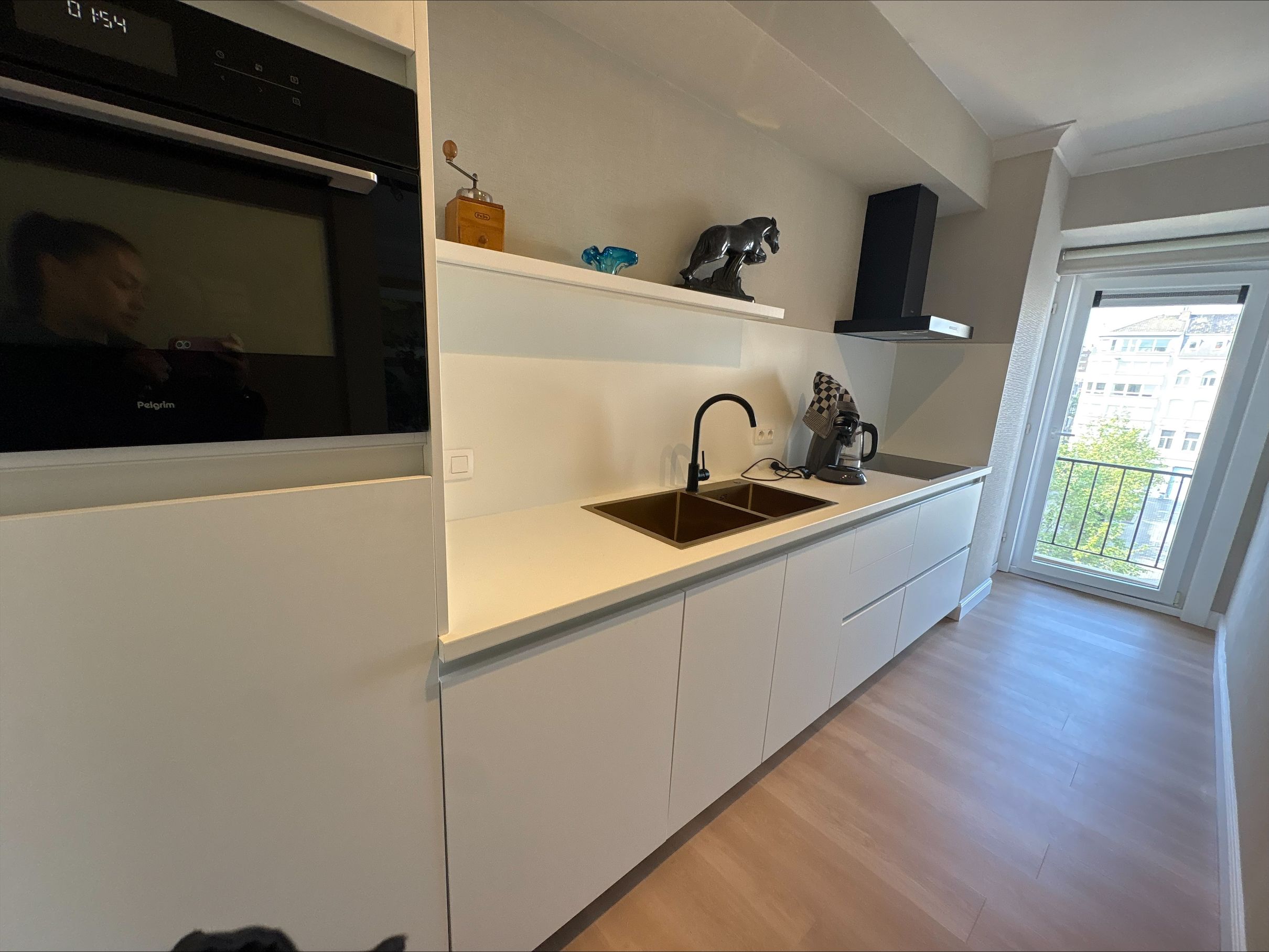 Luxueus appartement met zijdelings zeezicht op de Markt/het Wapenplein van Oostende. - foto 3
