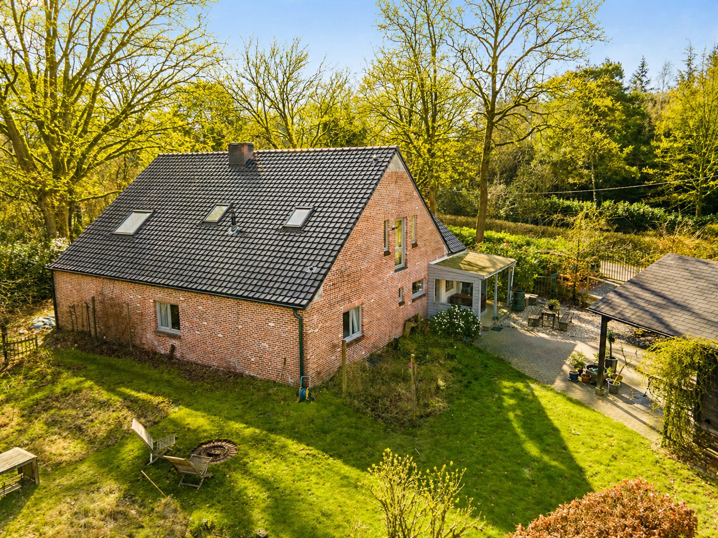 Ruim en rustig wonen op een unieke topligging - foto 4