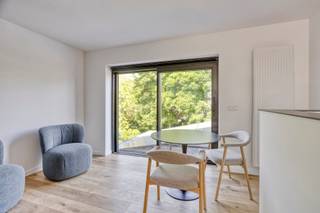 <span><strong>**Vraag uw brochure op/bezoek aan!**</strong></span><br /><br />Welkom in de <strong>Pleinstraat</strong>, een rustige straat, gelegen aan de Leuvense stadsring. De locatie is de uiterste troef van residentie Piazza, zo vind je op wandelafstand de <strong>Tiensepoort</strong> terug en op het einde van de straat de <strong>sportoase</strong>. Je bevindt je op een locatie die je meteen bij allerlei faciliteiten brengt, zo is het Leuvense stadcentrum, het station van Leuven, de Naamsepoort en de <strong>fietsdoorgang naar alle campussen</strong> te Heverlee op een steenworp verwijdert.<br /><br />De residentie bestaat uit <strong>4 bemeubelde studio's</strong>. Zo vormt Piazza de perfecte plek voor <span>universiteitsstudenten</span>, doctoraatstudenten en jongvolwassene op zoek naar een comfortabele thuis.<br /><br />Op zoek naar een investering met onmiddellijk rendement? Residentie Piazza is het juiste adres!<br /><br /><span><strong>Interesse? Vraag je brochure op en plan uw bezoek in met onze Expert Investeringsvastgoed: jack@connect-immo.be of 0495 53 46 49</strong></span><br /><br /><span>EPB startverklaring</span><br /><span>wche, gdv, gvkr, gvv</span>