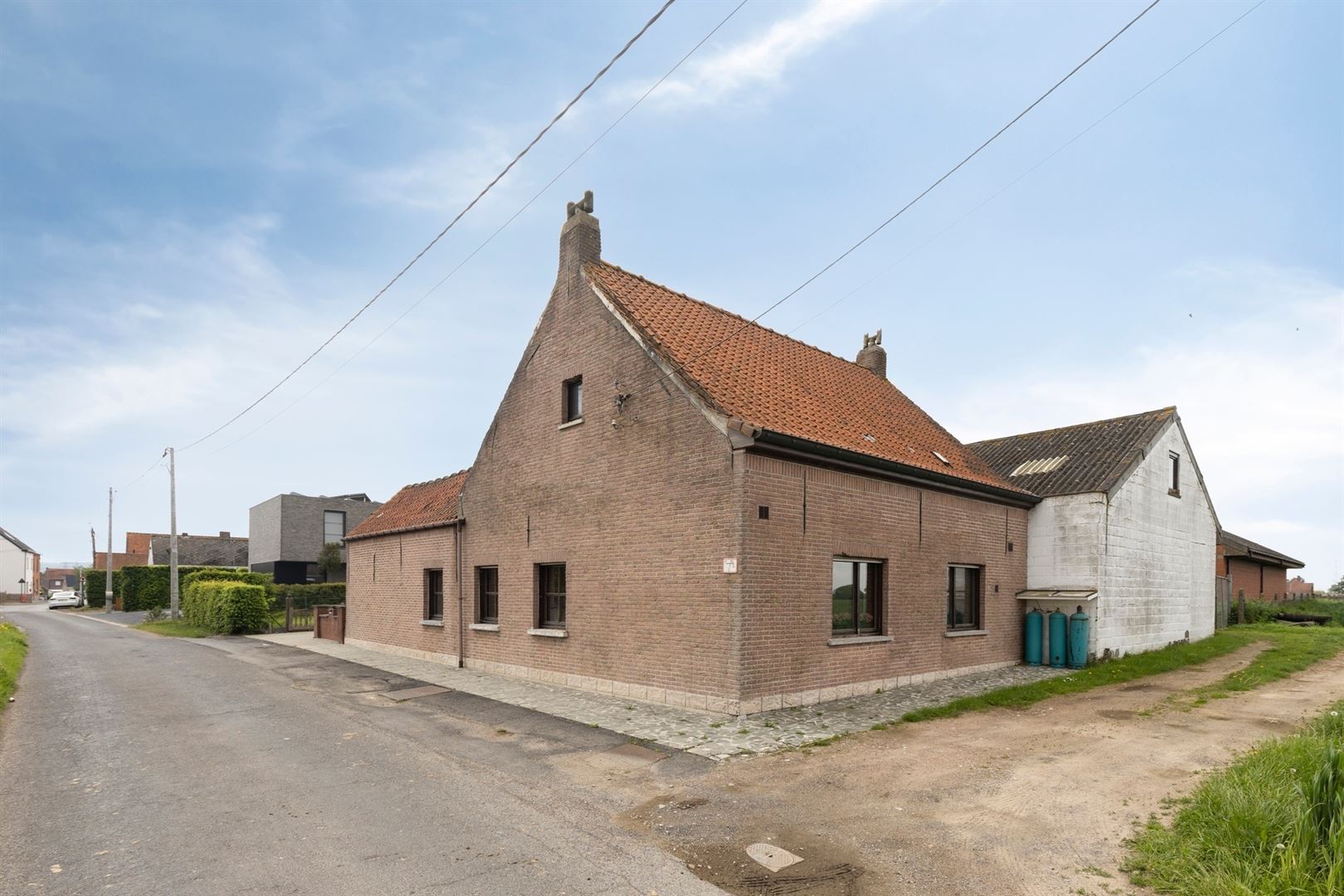 Ferme à rénover avec dépendances sur 1.15ha - photo 4