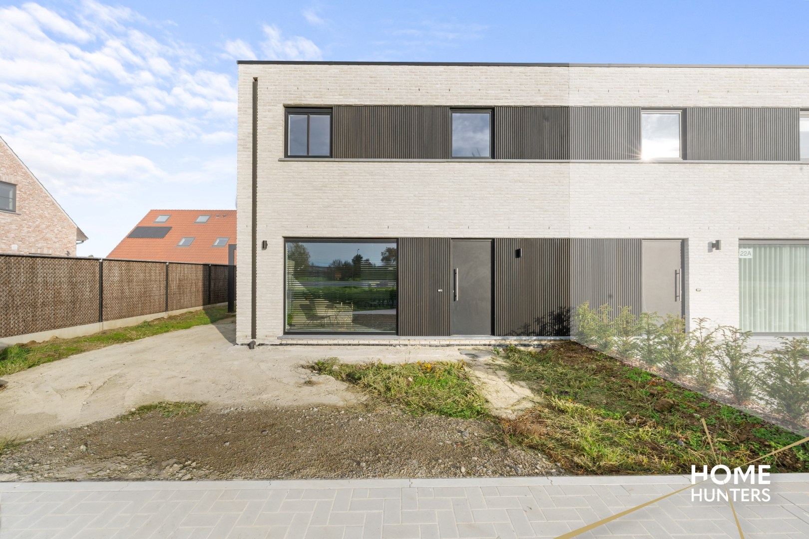 Luxueus afgewerkte halfopen nieuwbouwwoning met vergezichten - foto 2