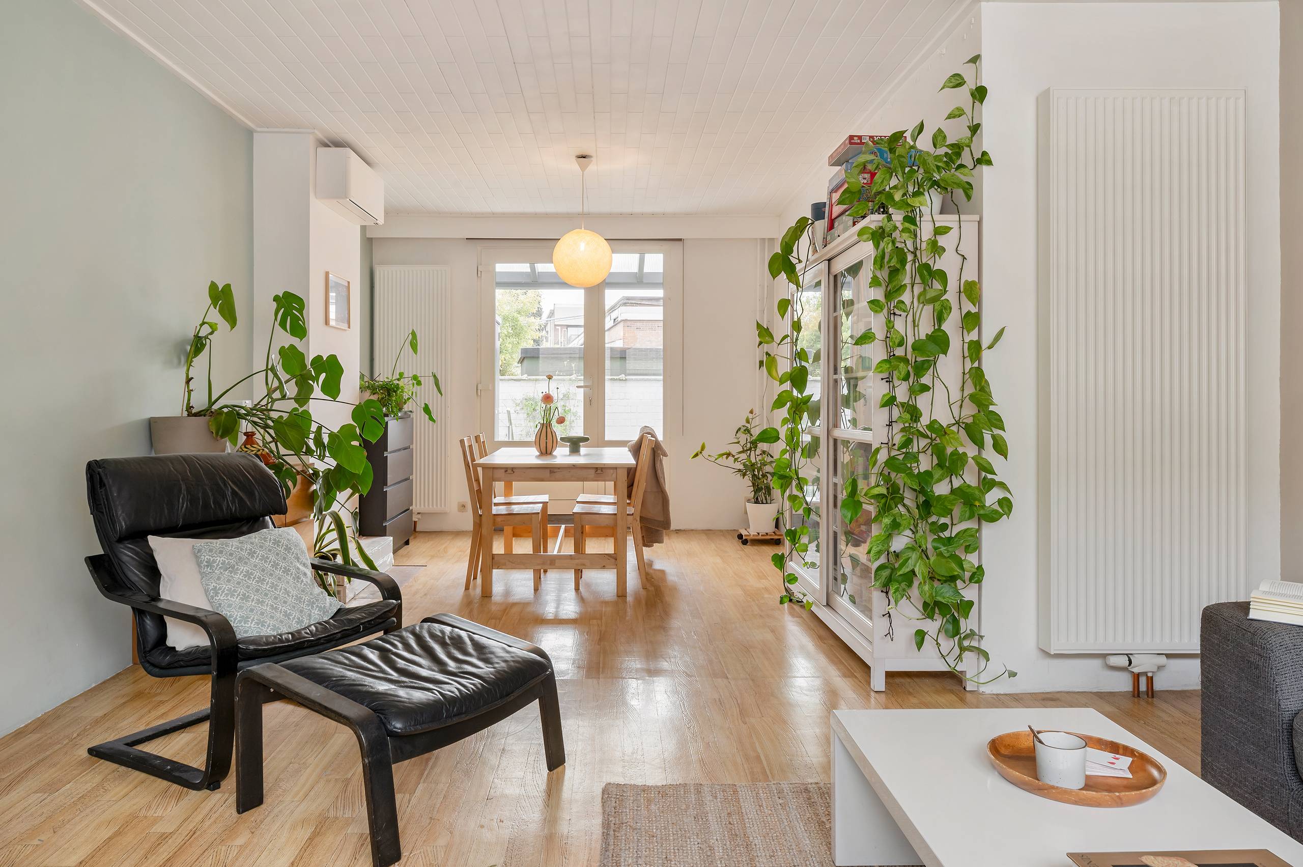 Breed, warm en vol mogelijkheden: thuis in Borgerhout - foto 2