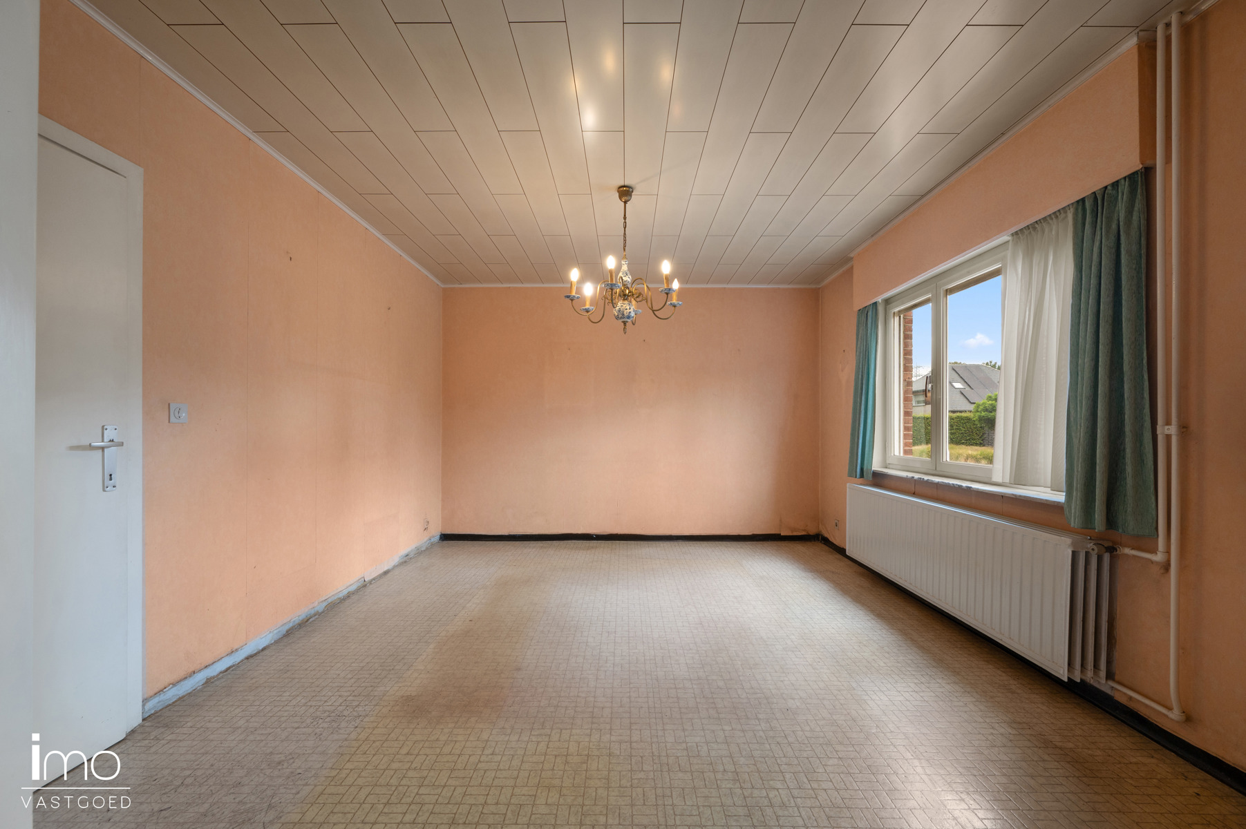 Te renoveren halfopen woning op perceel van 16 are - foto 5