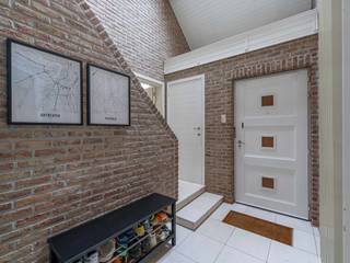 Charmante gezinswoning op rustig perceel van 972 m² – ideaal voor wie nét iets anders zoektIn een doodlopende en bijzonder rustige straat, waar...