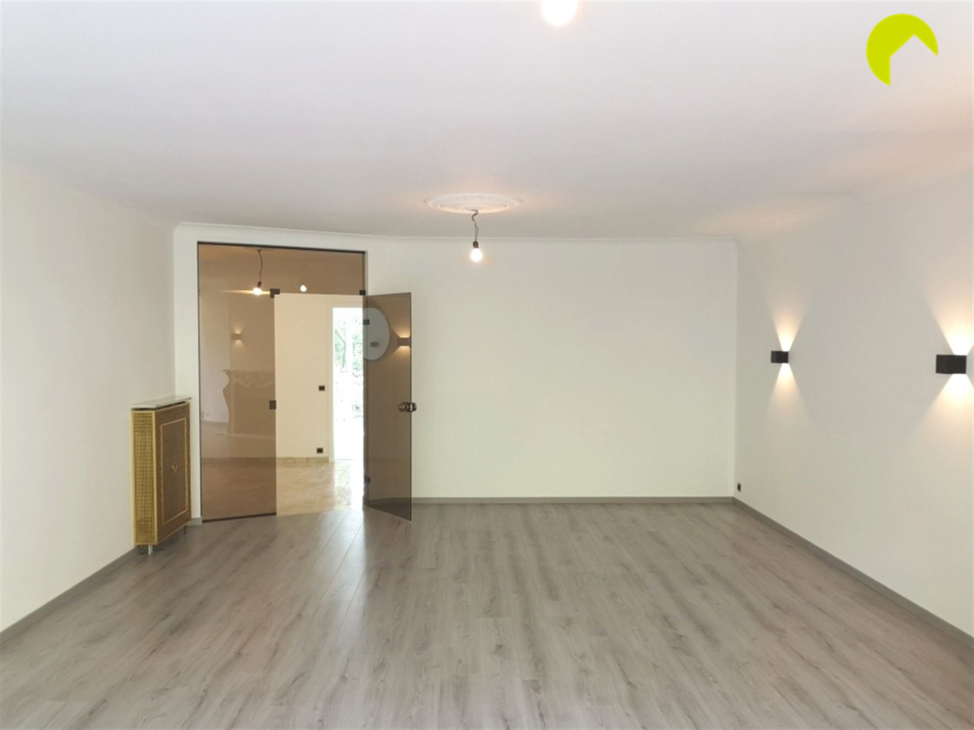 Ruim 3 slpk-appartement met zicht op groen en een unieke parktuin! - foto 4