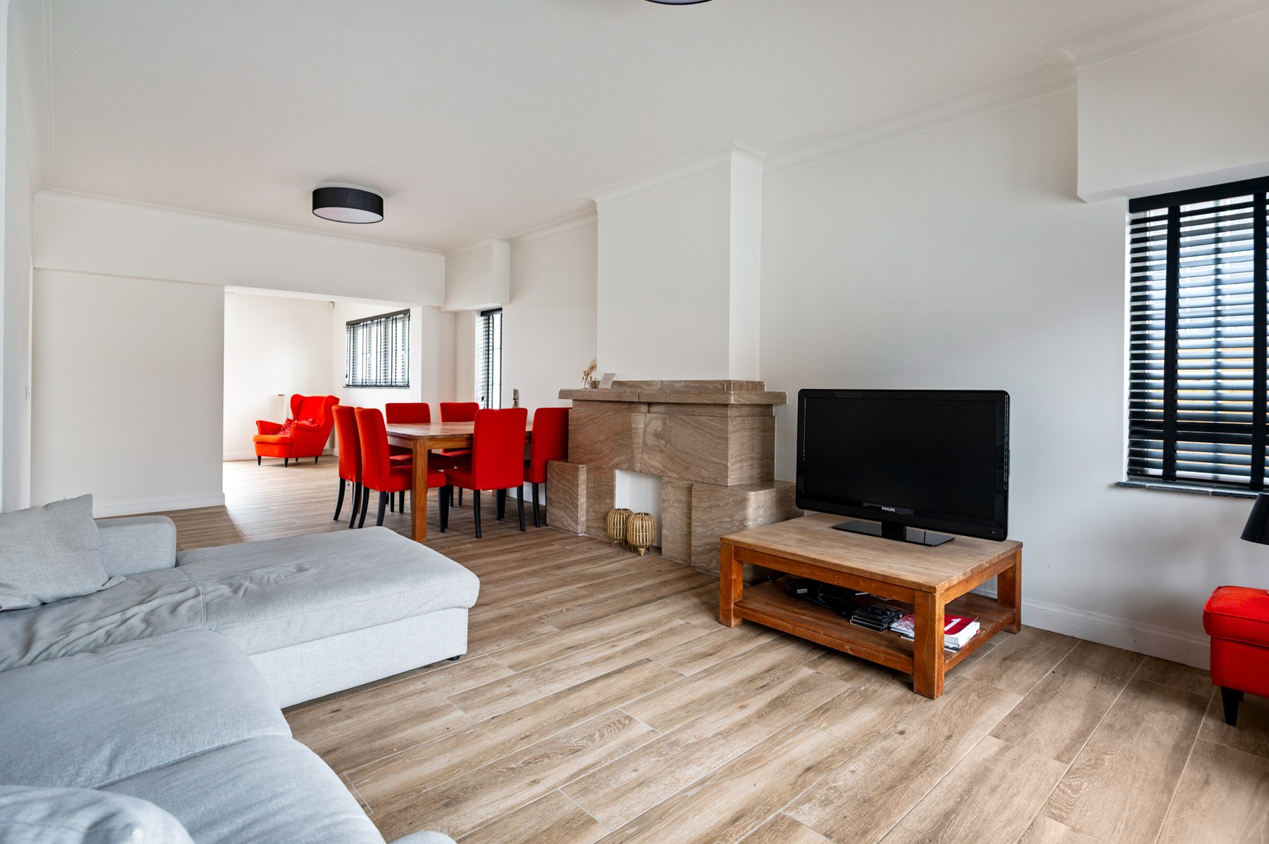 Instapklare woning met 2 slaapkamers, bureau en westgerichte tuin - foto 3