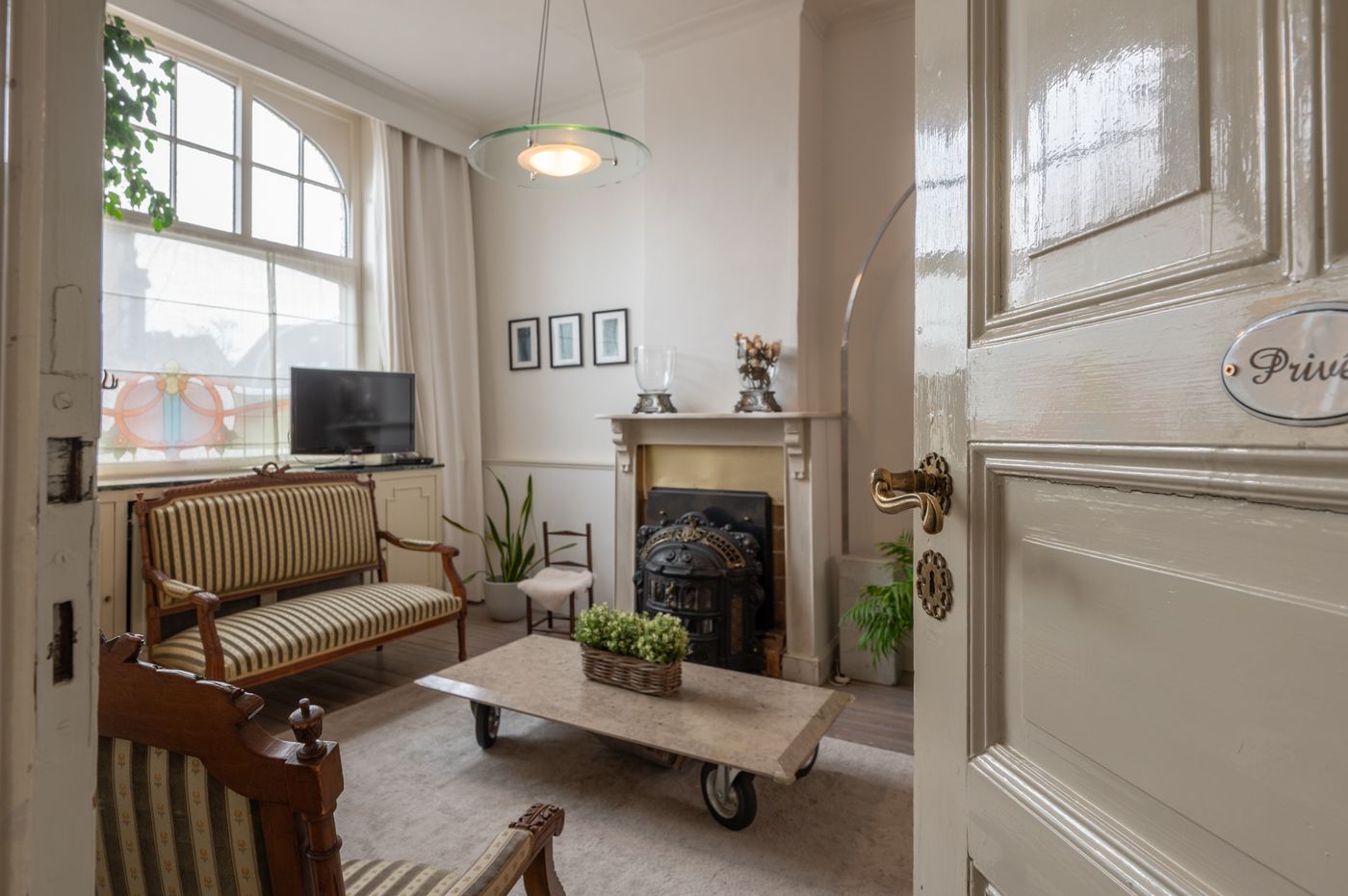 Charmante herenwoning met 4 slaapkamers en stadstuin - foto 3