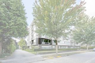Ontdek dit uitzonderlijk ruime appartement op een toplocatie! Met zijn royale oppervlakte biedt dit pand een zee aan mogelijkheden voor wie op zoek...