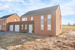 MAISON NEUVE PRÊTE A VIVREProjet de 6 maisons neuves située dans un cadre champêtre à 2 pas du centre ville de Huy.Sur une parcelle de 851m2, cette...
