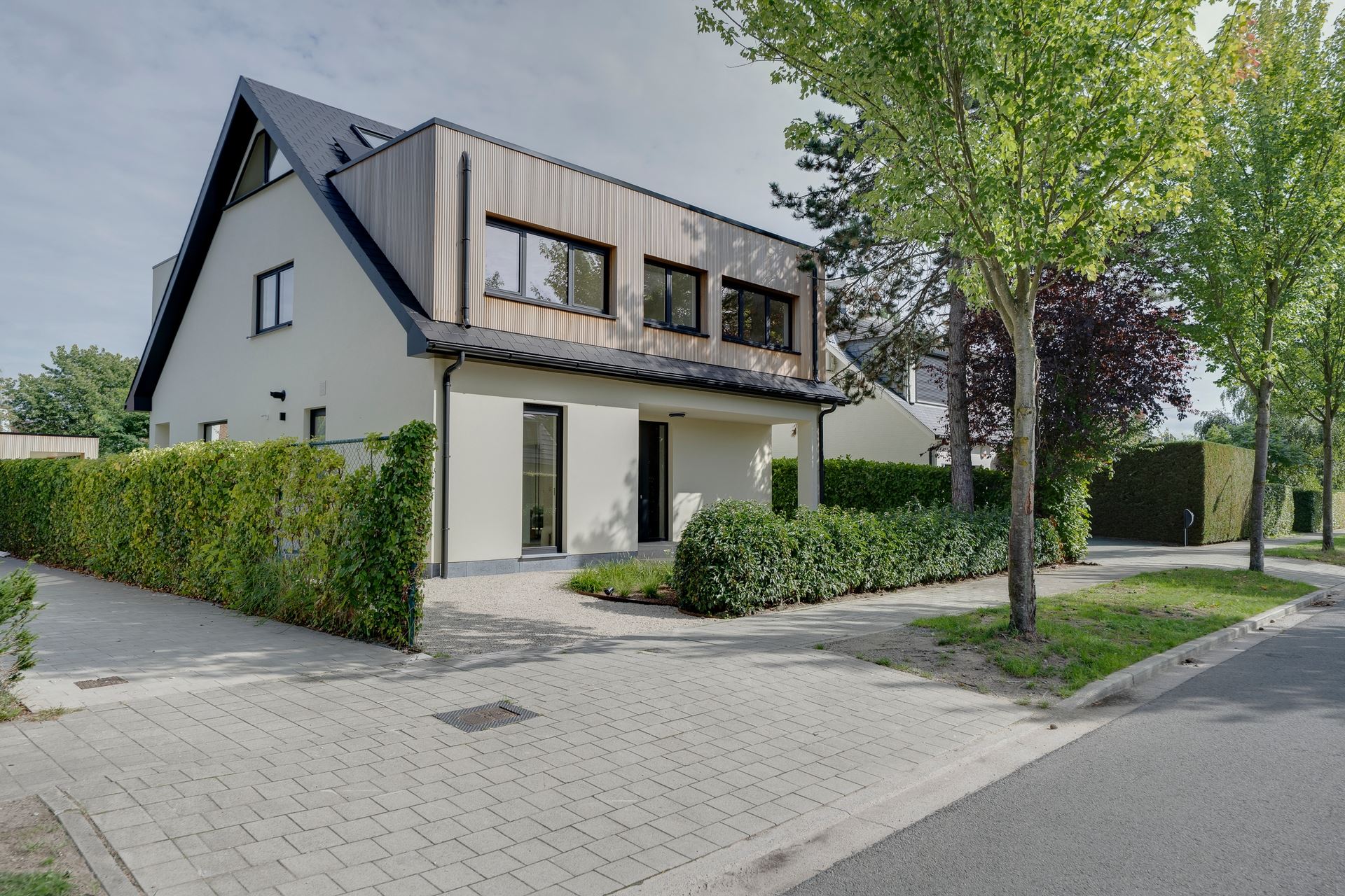 Fraai heropgebouwde villa met 6 slk & 2 bdk - foto 5