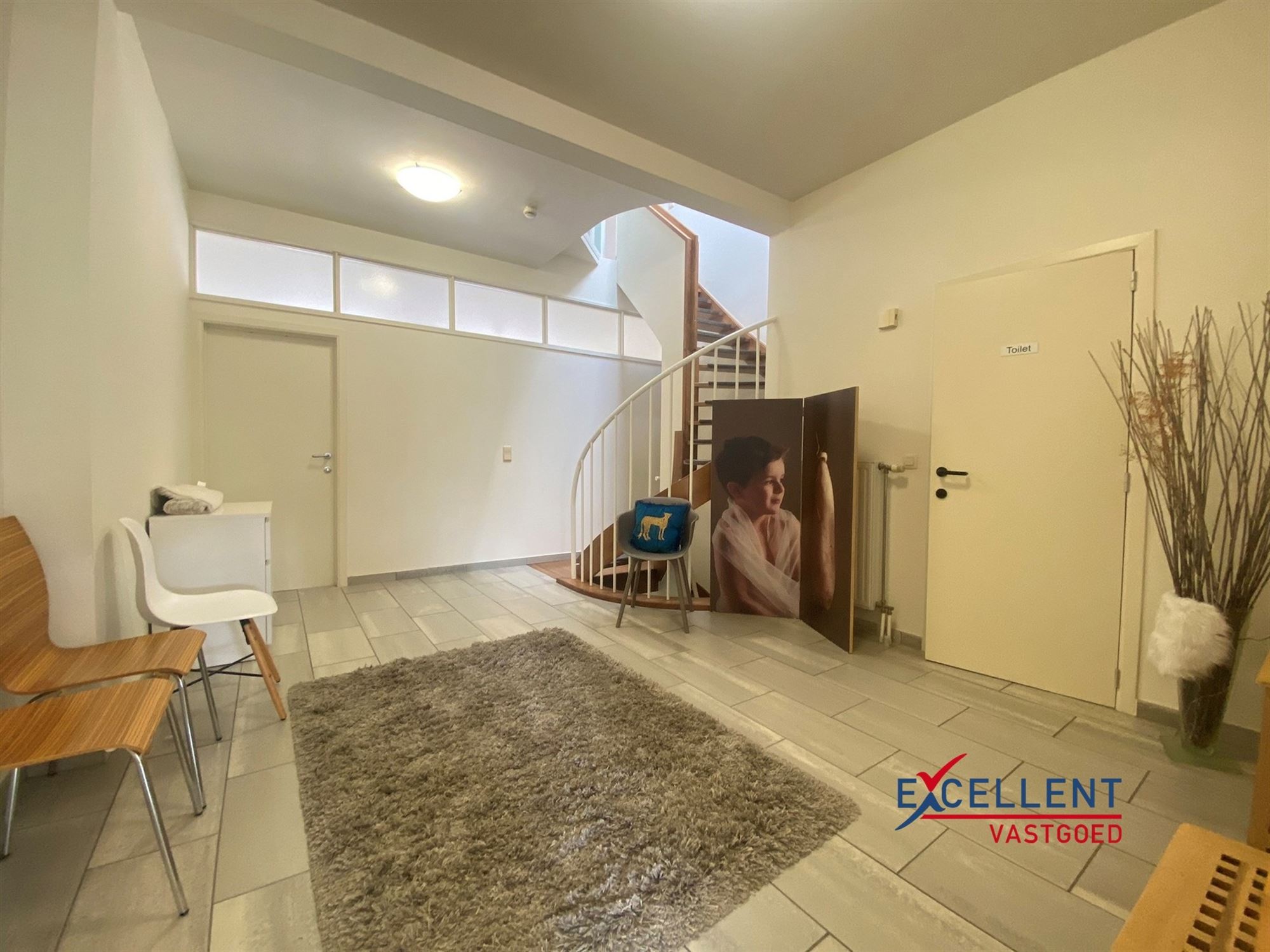 Moderne praktijkruimte te huur op de Markt van Deinze - foto 5