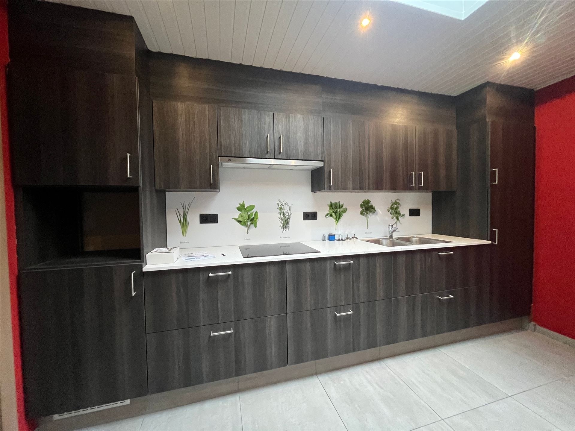 Rijwoning met 2 slaapkamers en dressing/buro - foto 4