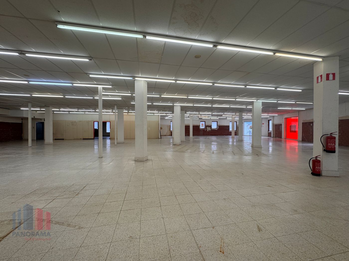 Uniek handelspand op strategische hoeklocatie - foto 5