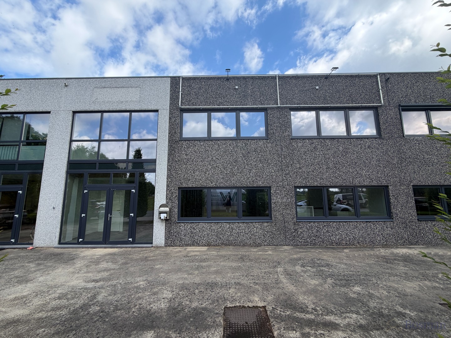 Commercial for rent in Geel