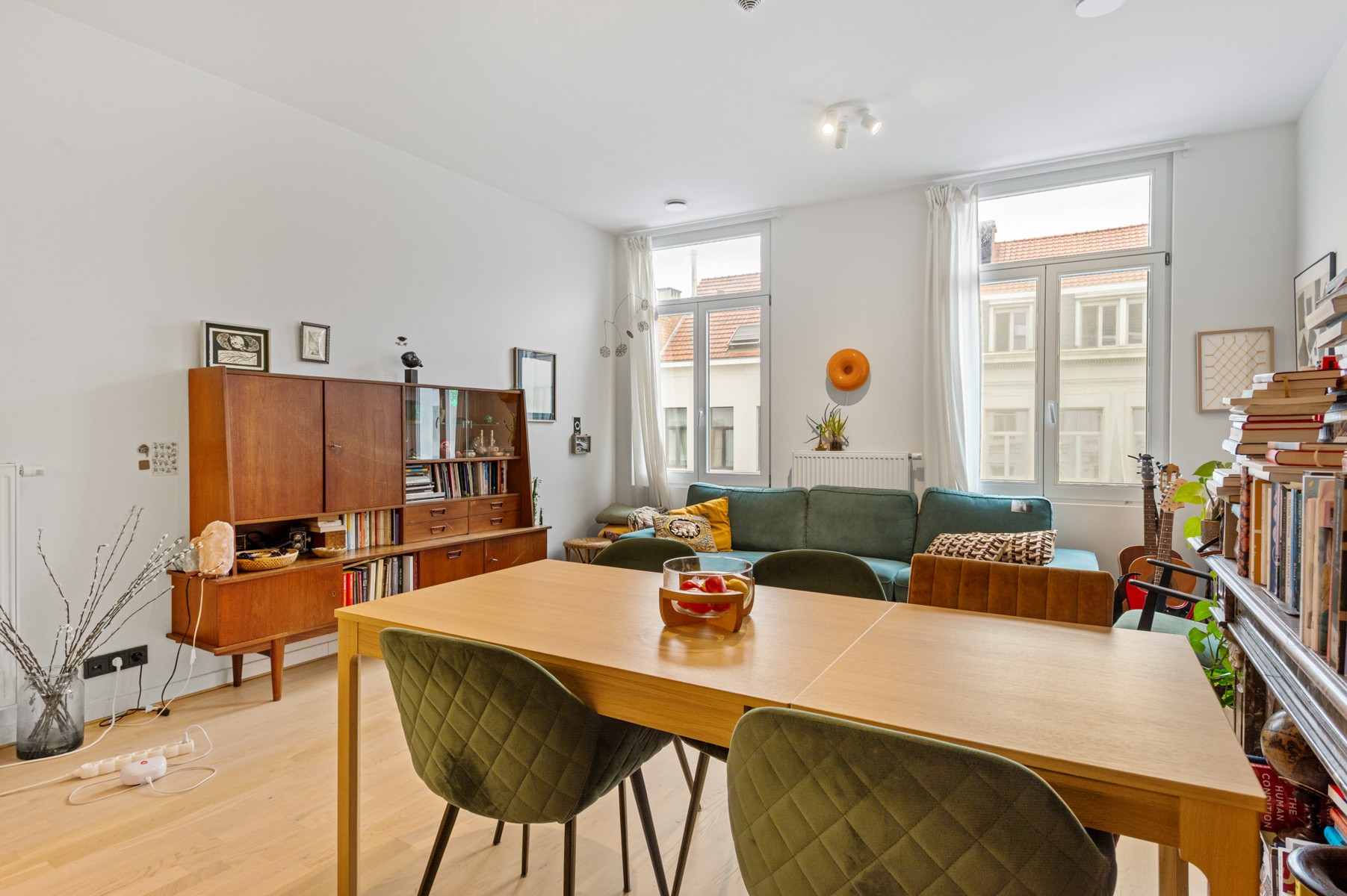 Lichtrijk appartement in authentiek herenhuis op gegeerde locatie - foto 5