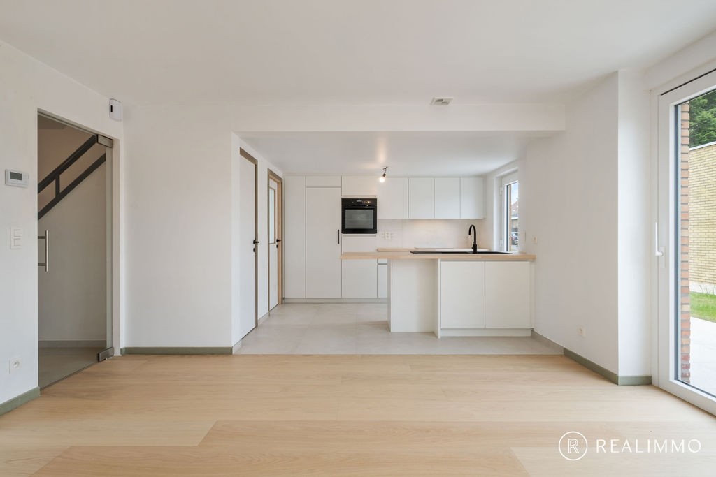 Instapklare topper met garage in Zwevegem! - foto 1