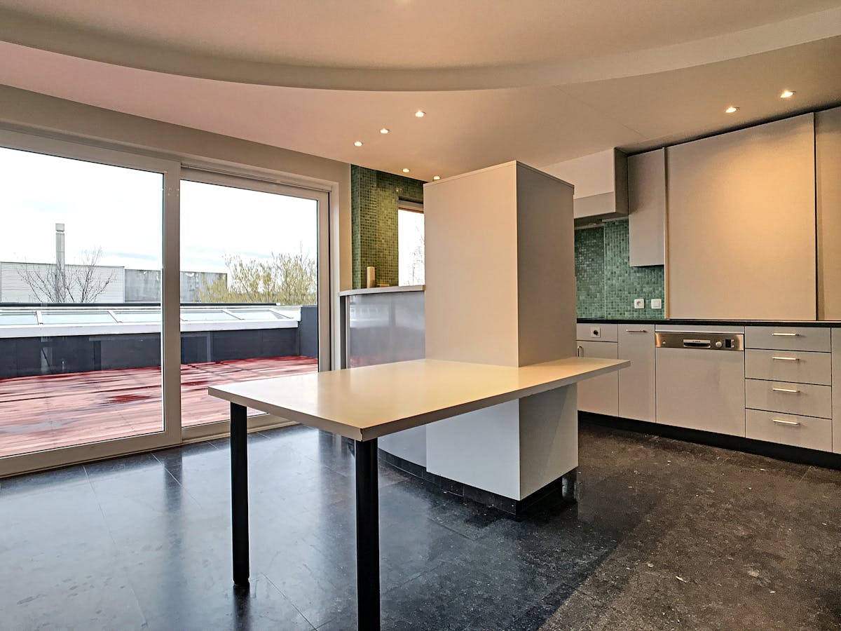 Spacieux appartement de 4 chambres à Audenarde. - photo 5