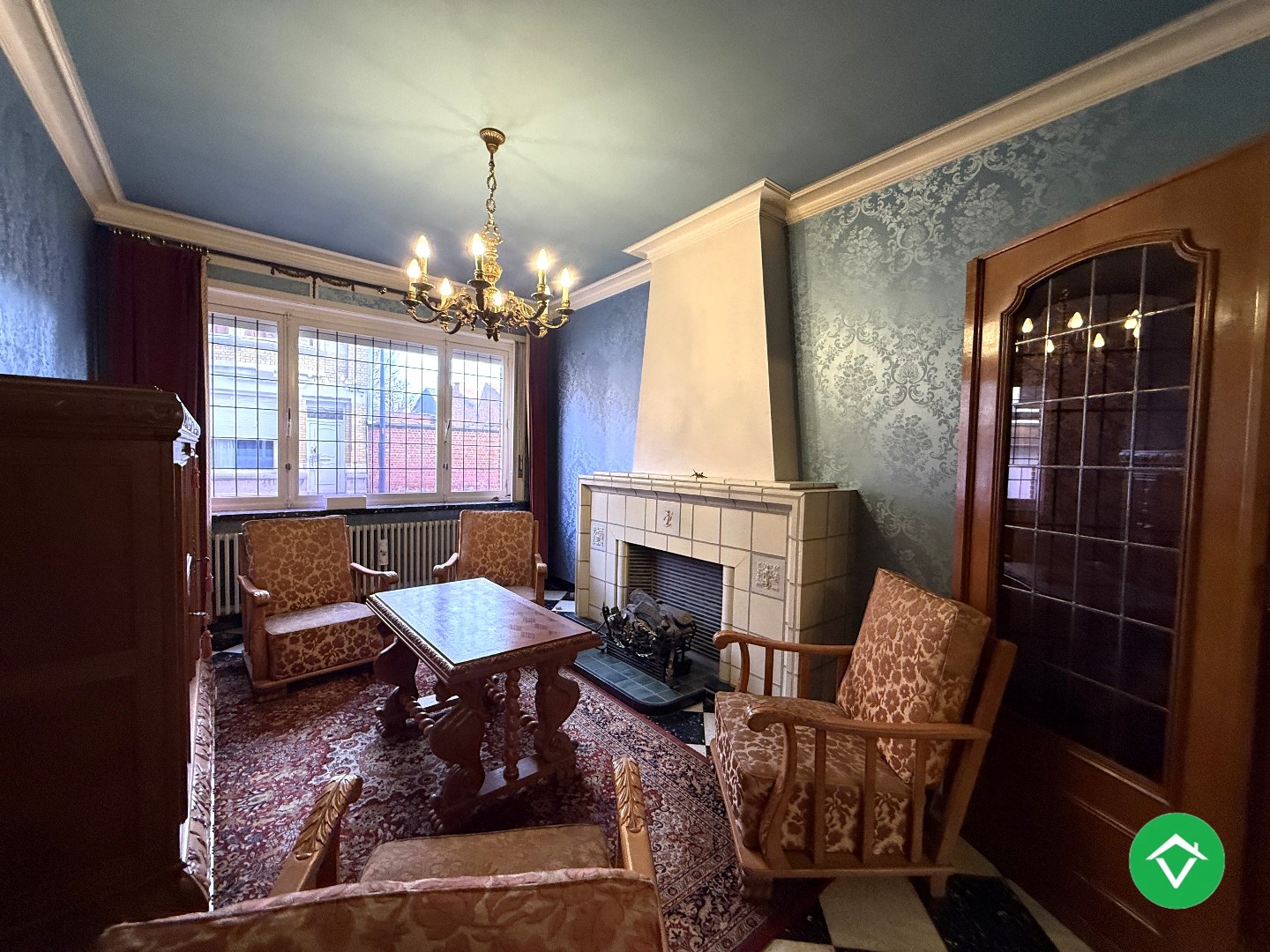 Karaktervolle, stevige woning met 4 slaapkamers, tuin en garage in centrum Roeselare - foto 3