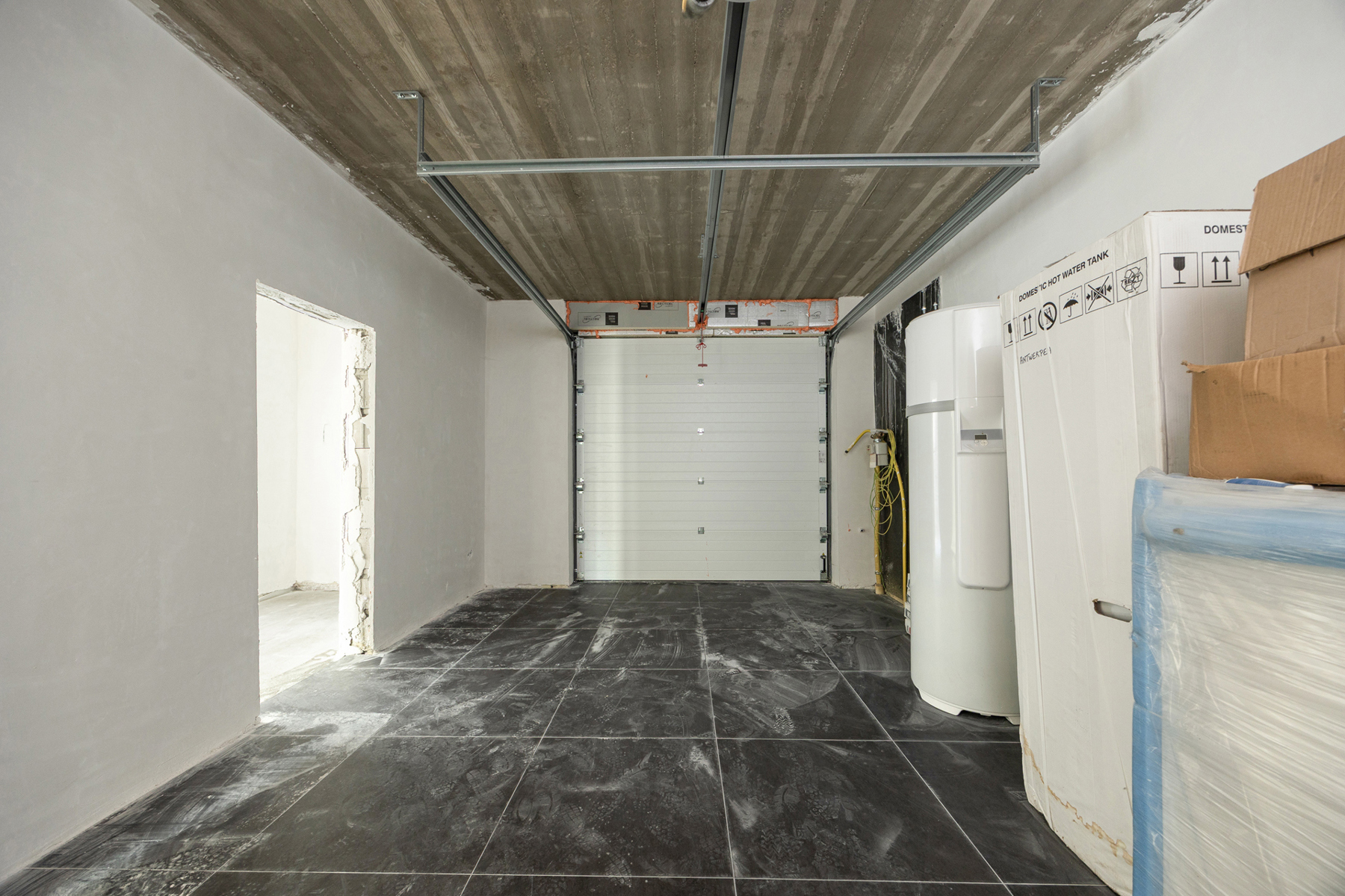 Ruime woning, ideaal voor kangoeroewonen of combinatie wonen-werken - foto 4