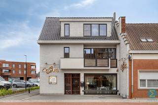 Instapklare eigendom op topligging in het centrum!Dit unieke pand combineert een handelsgelijkvloers met een charmant stadstuintje én een volledig...