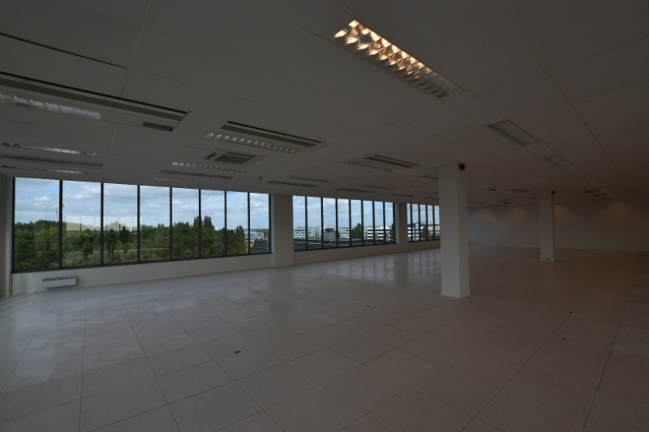 Commercial à louer à Diegem - photo 5