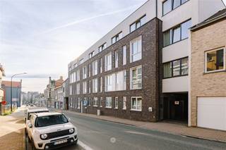 Are you looking for a secure investment?Then these care rooms are for you! These care rooms are part of the Prinsenhof residence in Ronse. The...