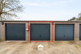 Te koop: Garage in kleinschalig garagecomplex nabij centrum EekloOp een rustig gelegen terrein van een appartementsgebouw met 5 appartementen bevindt...