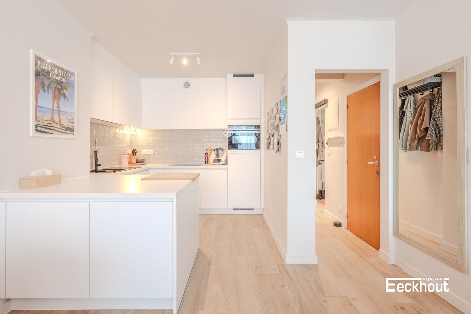 Stijlvol en instapklaar appartement op enkele passen van het strand! - foto 5