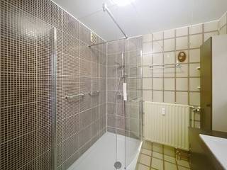 Discover this bright and ready-to-move-in apartment in Ostend, with a breathtaking view of the harbor. Located on the fifth floor of a...