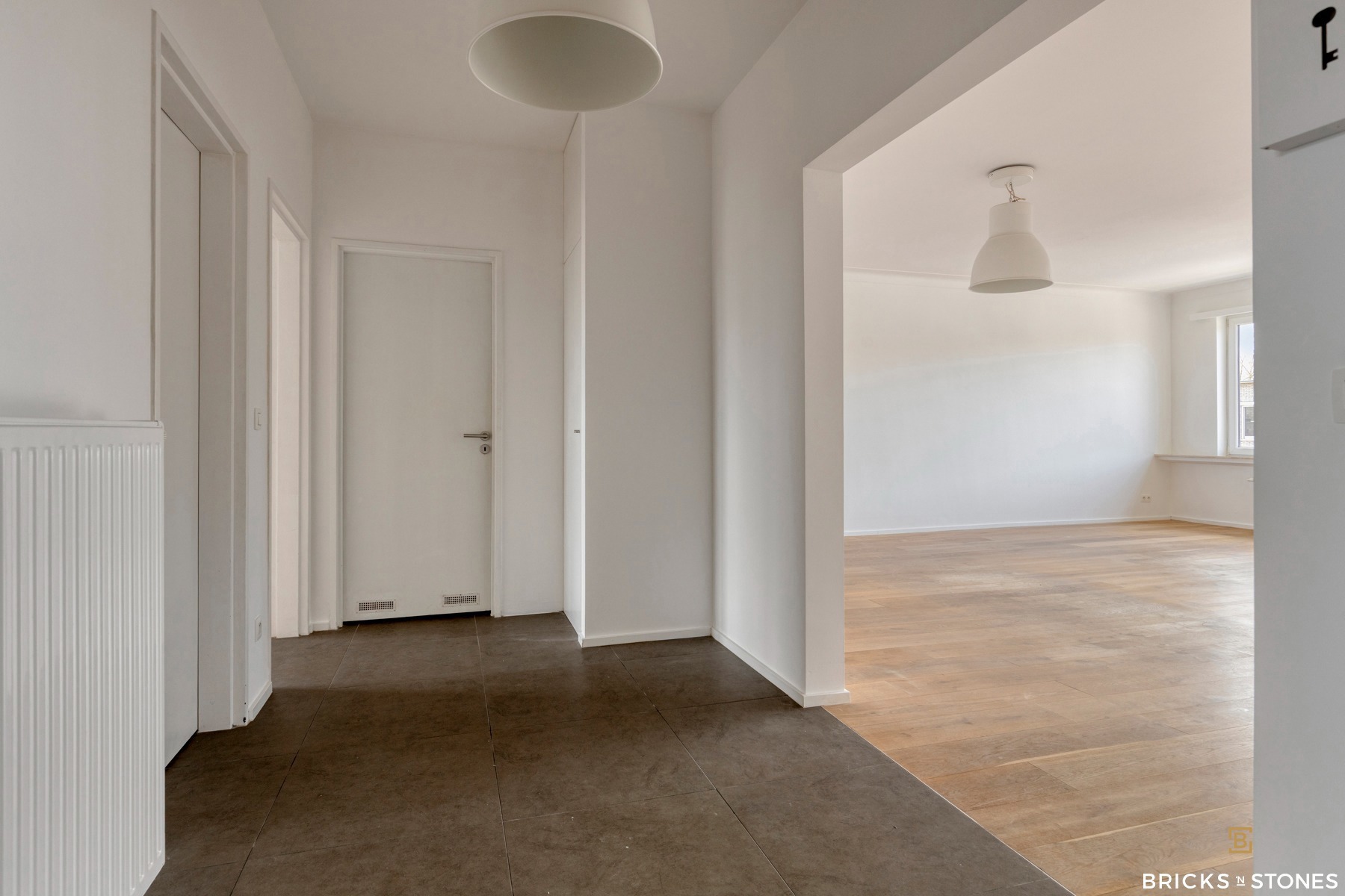 Lichtrijk 3-slaapkamerappartement met terras - foto 5