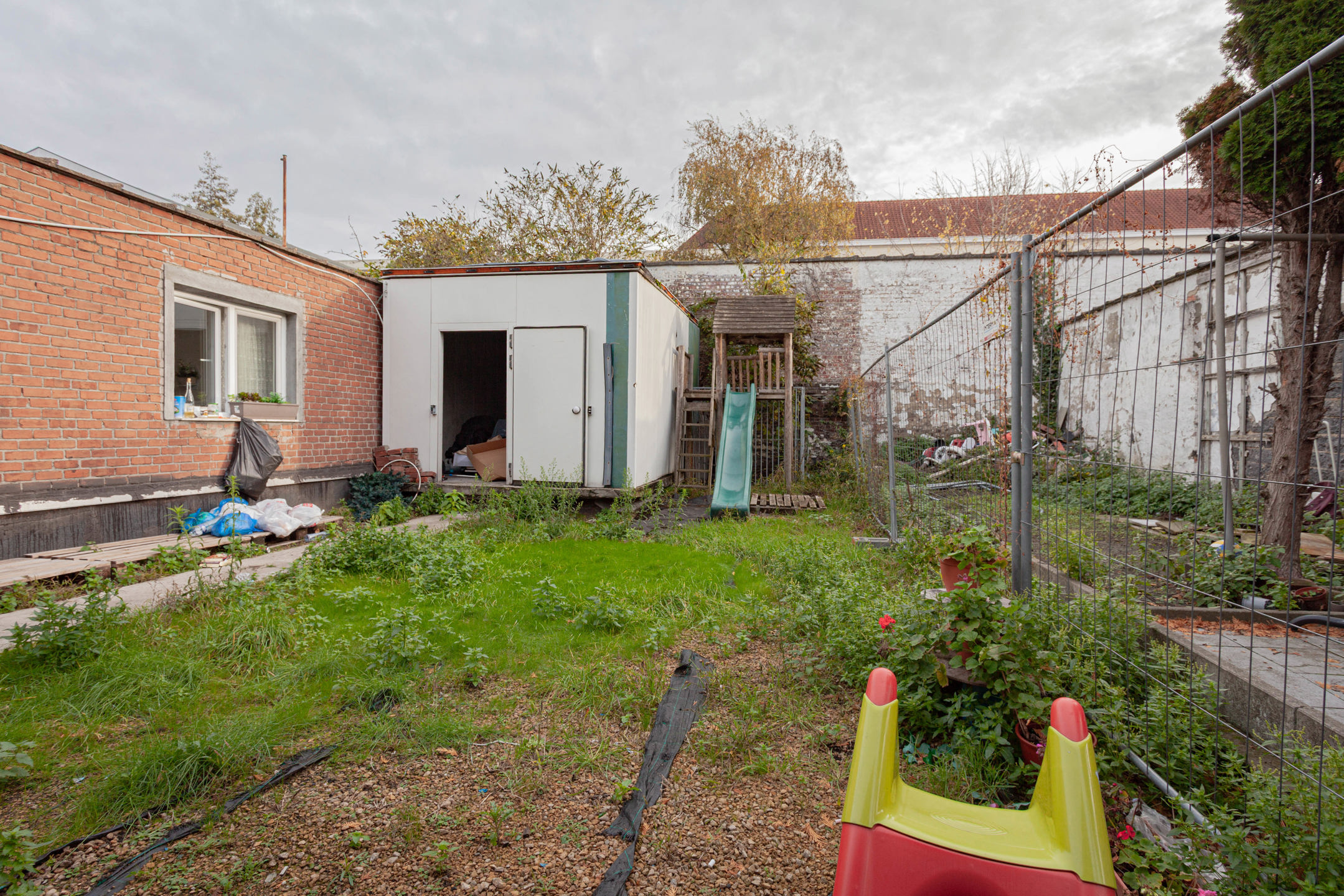 Ruim handelshuis met duplexappartement op een topligging - foto 5