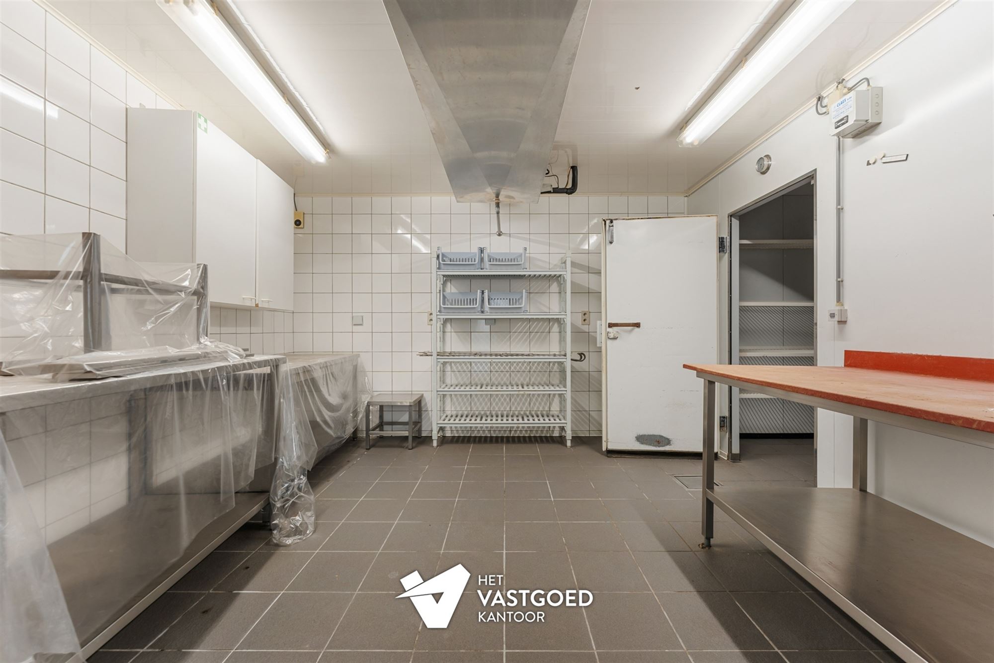 ZEER RUIM PAND (CA 550M2) MET APPARTEMENT 3 SLAAPKAMERS - foto 5