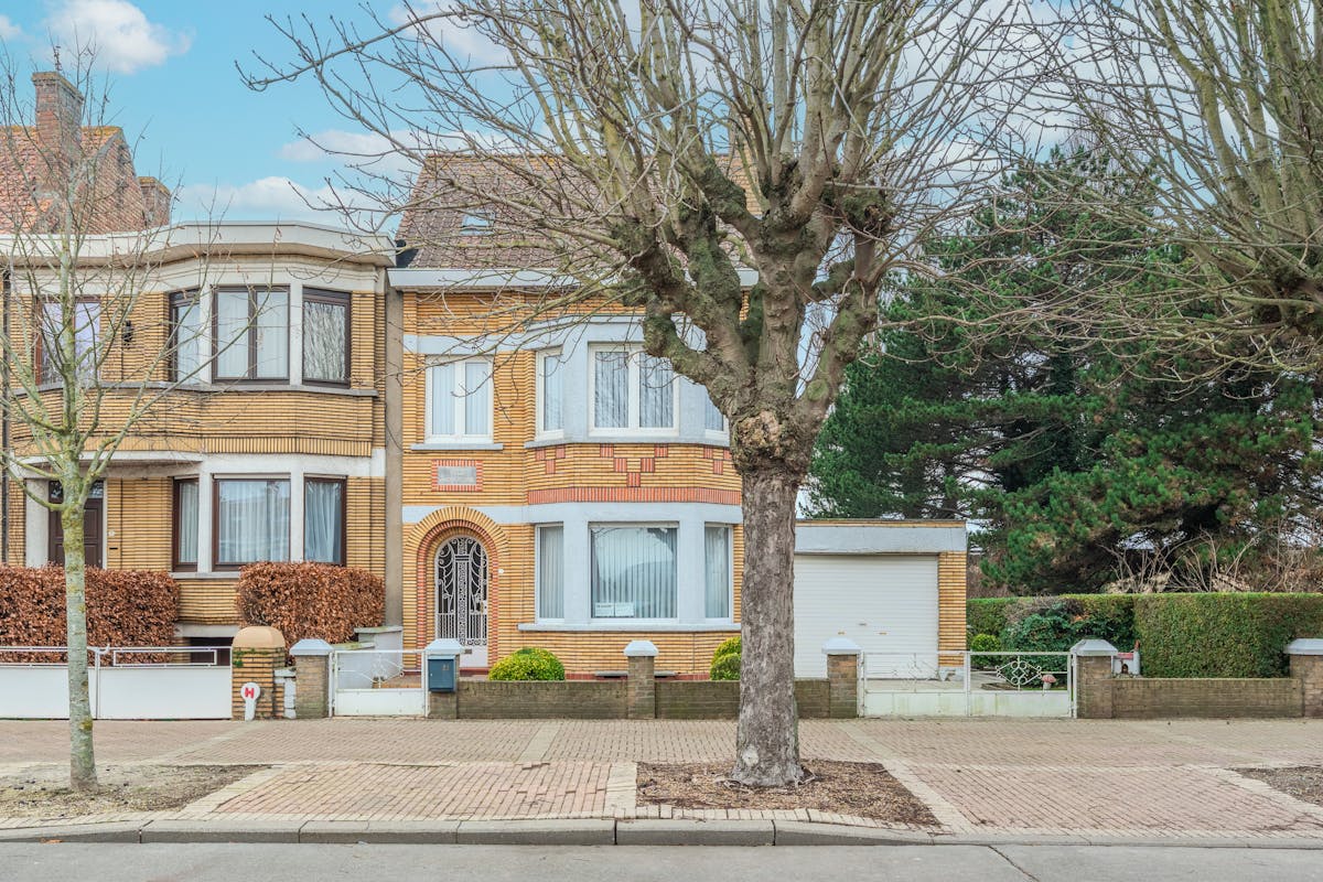 Charmante woning met drie slaapkamers en zongerichte tuin - foto 1
