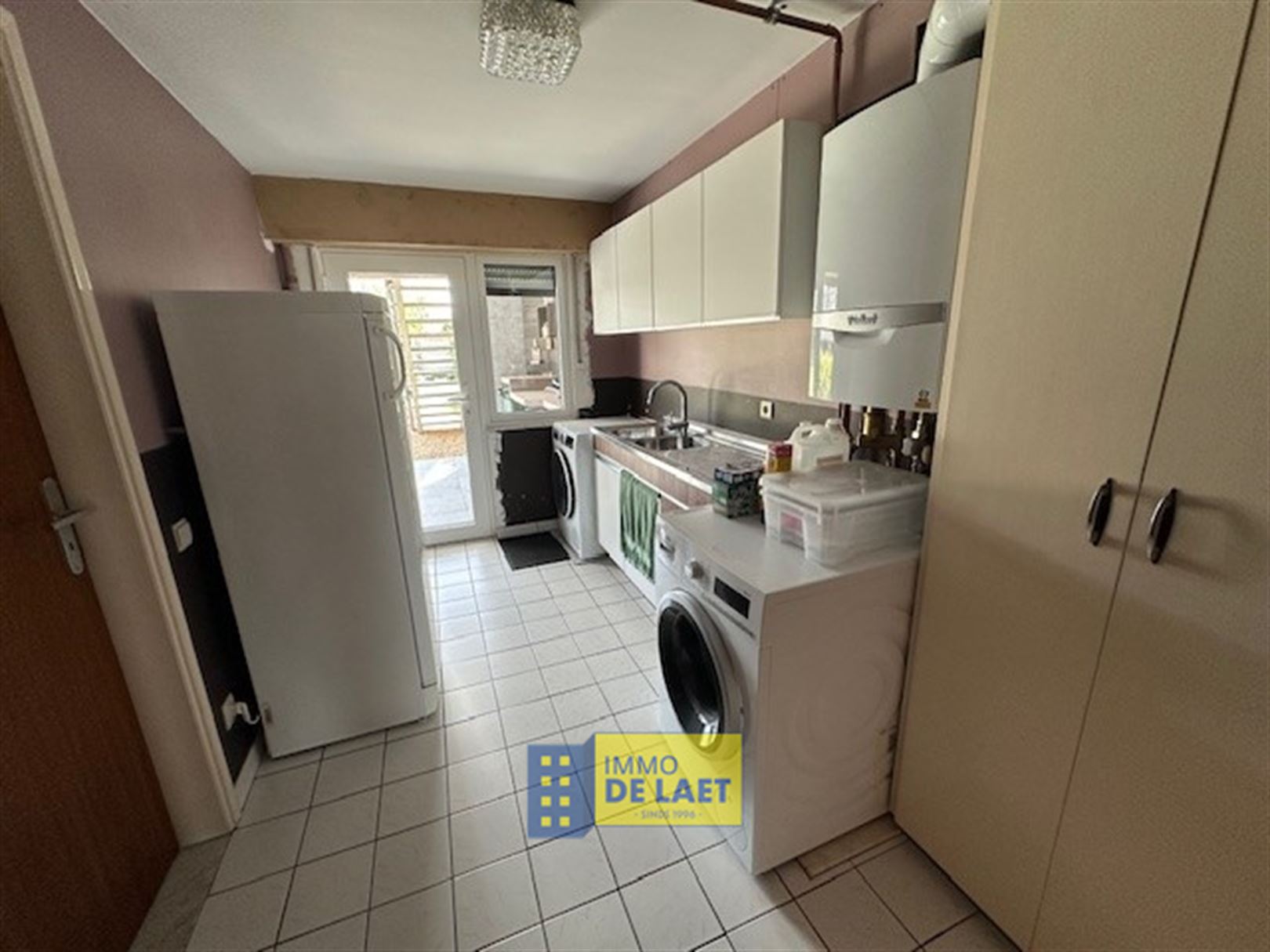 Woning met 3 slaapkamers, garage en mooie zonnige tuin - foto 2