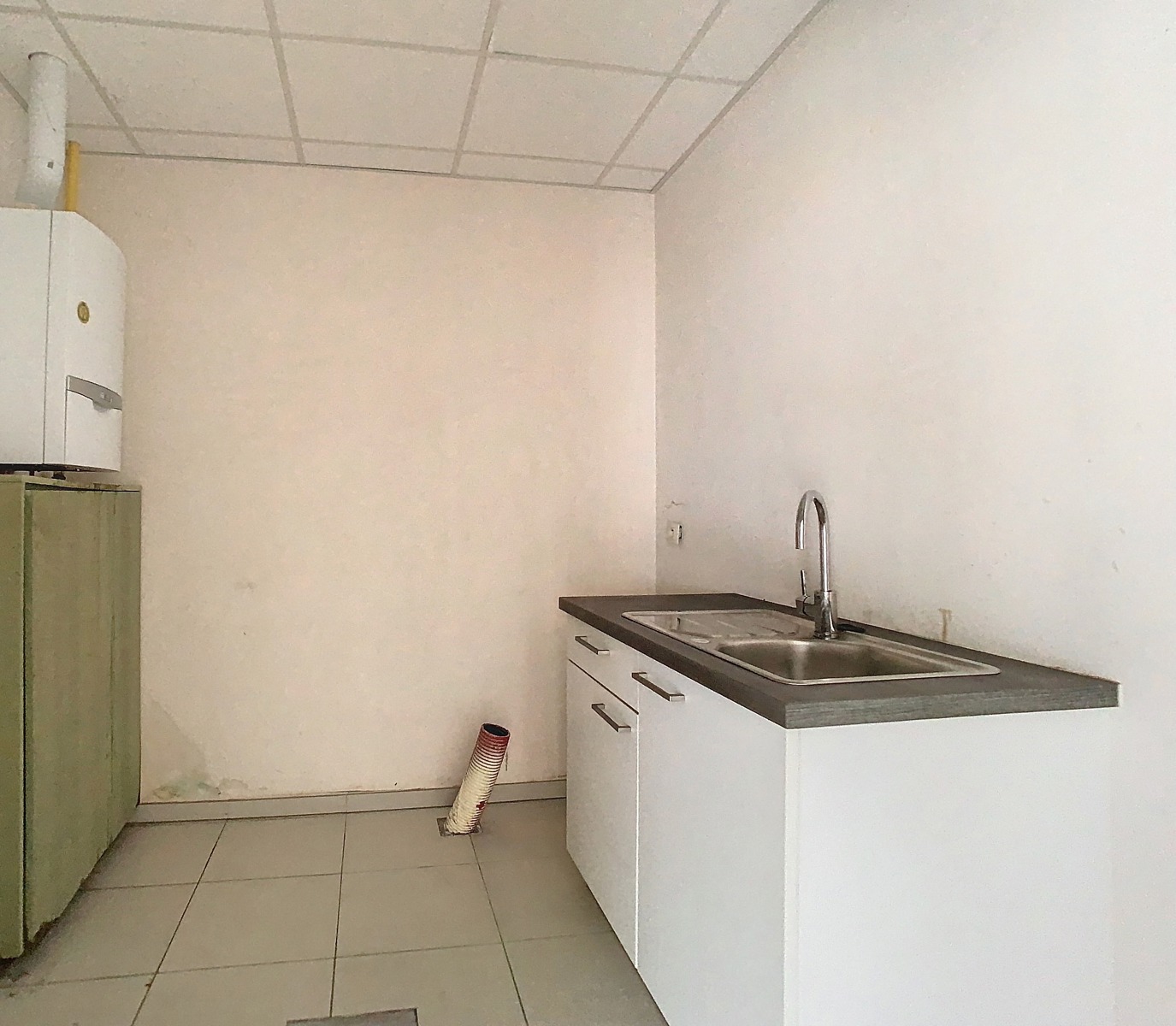 Centraal gelegen, polyvalente handelsruimte! - foto 3