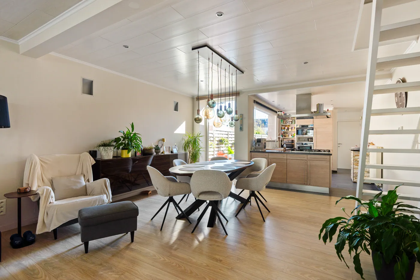 Halfopen woning met 3 slaapkamers en tuin in Lier - foto 4