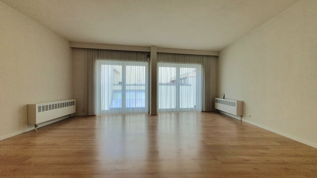 FOR RENT: 3 bedroom apartment in Hasselt center - photo 3