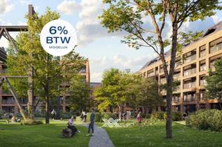 Dit tweeslaapkamer appartement van 97 m² beschikt over een lichtrijke leefruimte met hoge plafonds en rechtstreekse toegang tot het zuidwest gericht terras van 19 m² met uitzicht op het nieuwe stadspark. De inkomhal biedt plaats voor twee vestiairekasten en toegang tot de leefruimte voorzien van een open keuken met kookeiland en een praktische berging.<br /><br />Via de nachthal heeft men toegang tot de wasplaats, het toilet en de badkamer voorzien van een ligbad en dubbele lavabo. Tot slot beschikt dit appartement over twee slaapkamers, waarvan één slaapkamer rechtstreekse toegang heeft tot het terras.<br /><br />Dankzij de nieuwe Verapazbrug werd de stadsring R40 verlegd via de Afrikalaan. Dok Noord kreeg hierdoor een autoluwe kade met éénrichtingsverkeer, een tram en heel veel bijkomend groen. <br /><br />O'Vert krijgt een aansluiting op het Gentse warmtenet, fotovoltaïsche panelen en geavanceerde ventilatiesystemen. Ondergrondse parkeervoorzieningen bieden een droge en veilige toegang tot uw nieuwe thuis temidden het groen. De combinatie van een topligging, hoogwaardige architectuur en duurzame technieken maakt O'Vert bijzonder aantrekkelijk voor zowel eigenaars-bewoners als investeerders.<br /><br />Verlaagd BTW-tarief van 6% mogelijk op de volledige constructiewaarde, nu ook voor investeerders.<br /><br />Het volledige aanbod van O'Vert vind je bij Landbergh, steeds welkom voor een vrijblijvende toelichting via jef@landbergh.be of 09 225 25 24.