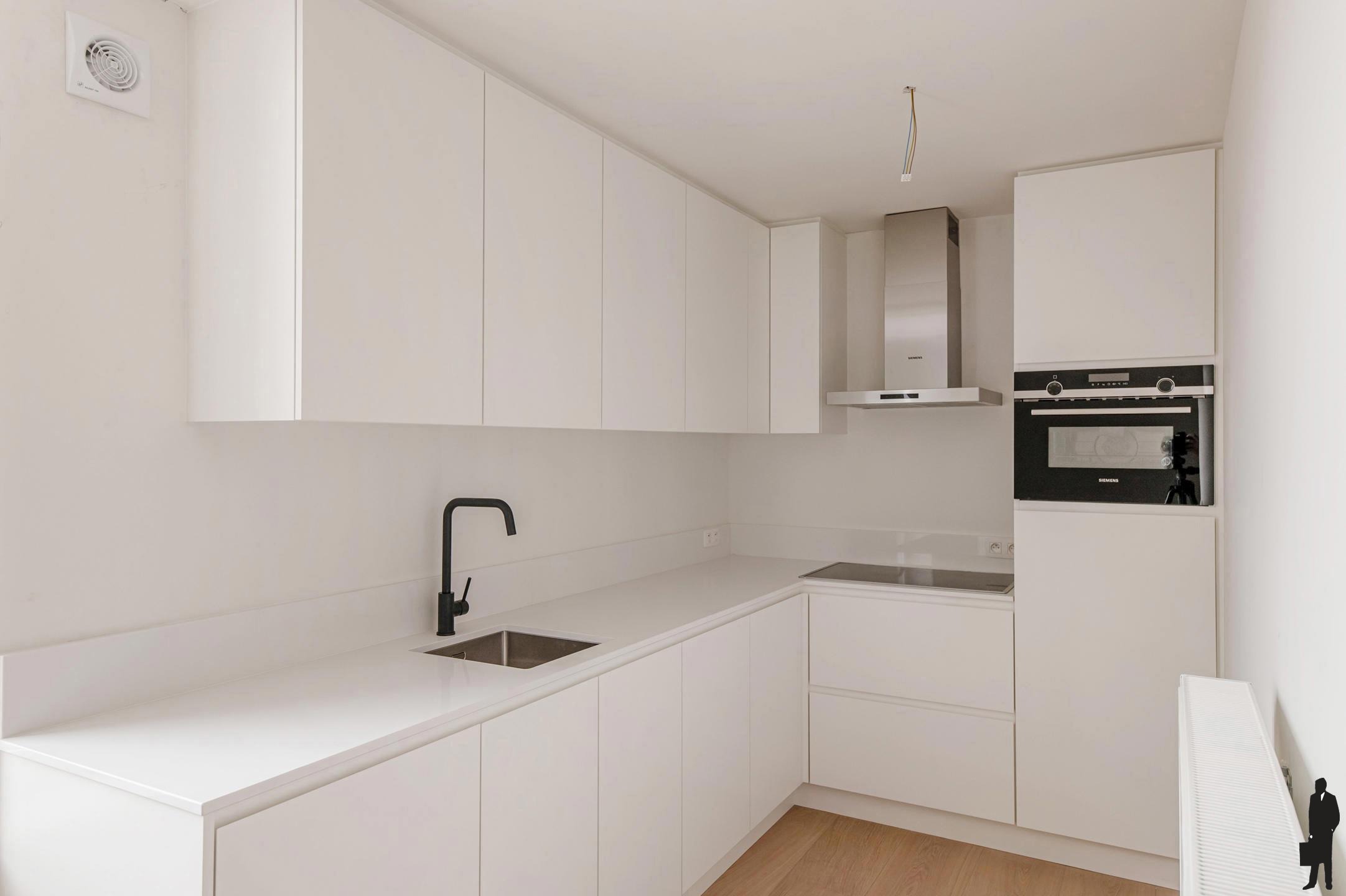 Charmante gerenoveerde duplex met 2 slaapkamers - foto 4