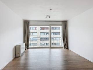 Joli studio à louer à Ostende, situé dans un très bon emplacement. Il y a de nombreuses commodités dans la région.<br /><br /><br />Disposition :<br />*Espace de vie avec coin couchage<br />*Cuisine ouverte<br />*Salle de bain avec toilettes, douche et lavabo<br />*Terrasse<br />