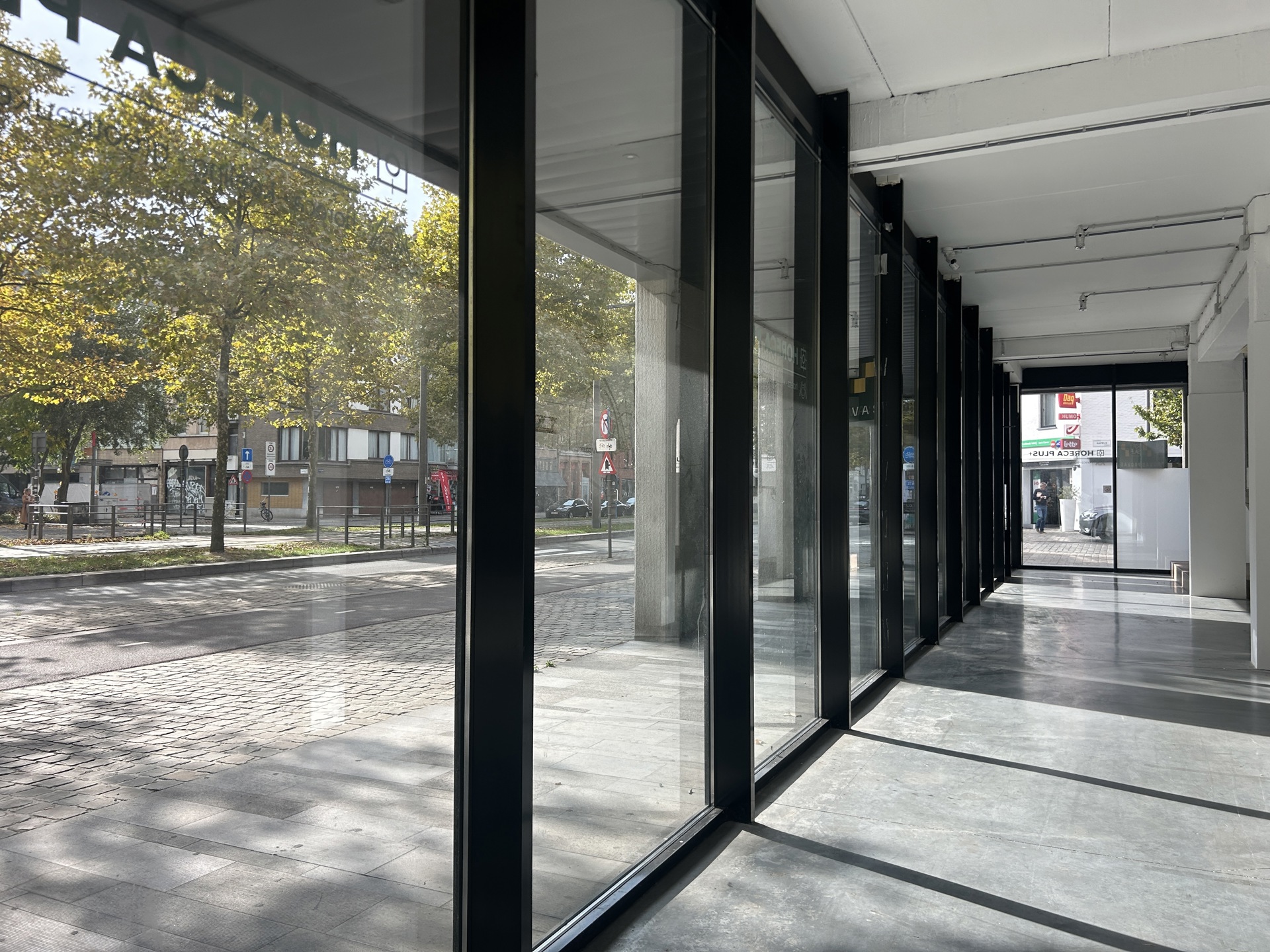 Commercial for sale in Antwerp - photo 3