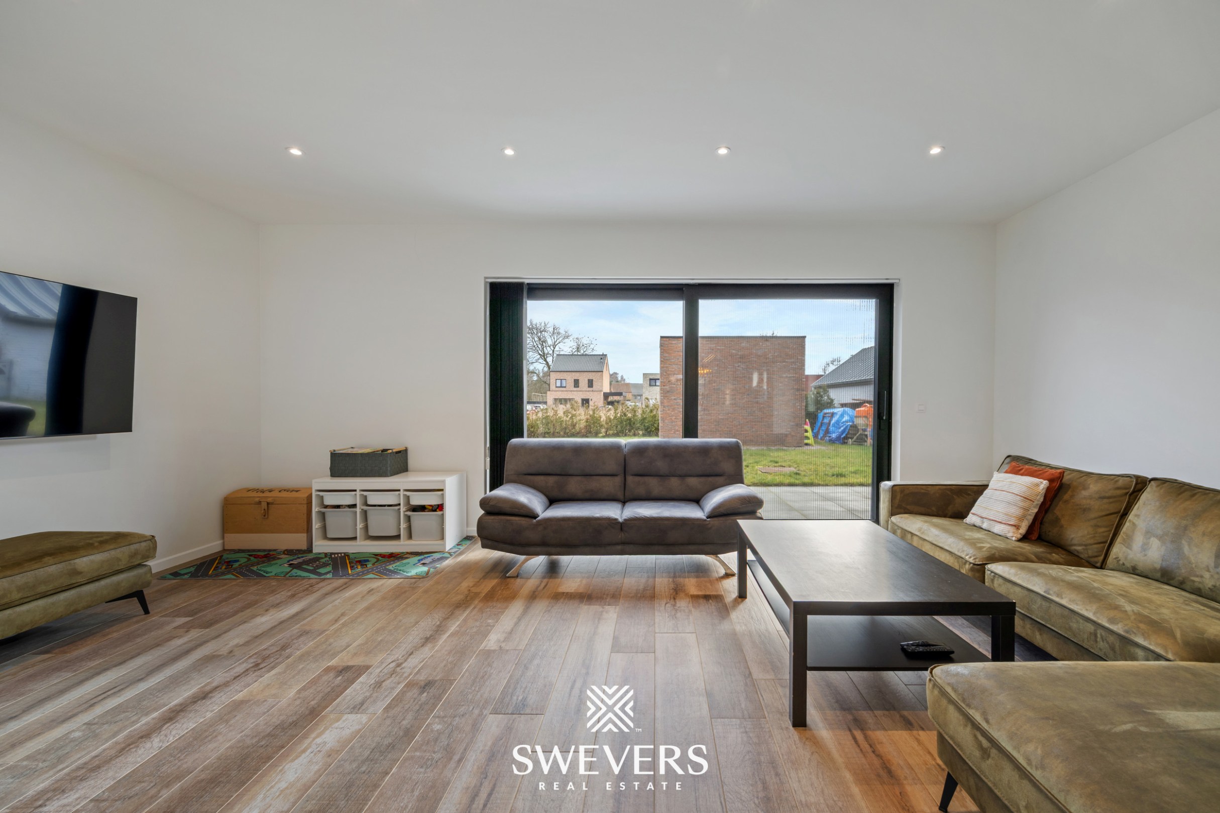 Stijlvol wonen in een rustige wijk met EPC -15 en mogelijkheid tot 2% registratie - foto 5