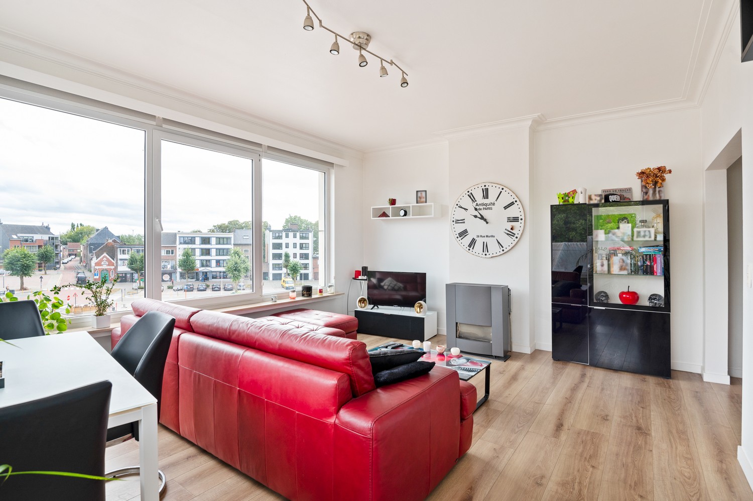 Verzorgd, centraal gelegen appartement met 2 slaapkamers te Niel - foto 4