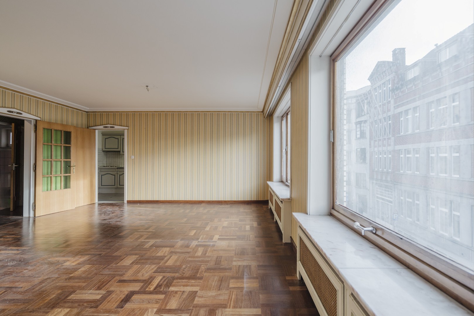 Appartement à vendre à Courtrai avec 4 chambres - photo 2